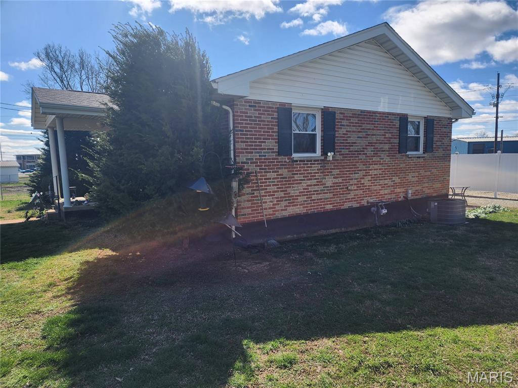 709 & 713 Janey Drive Property Photo 2