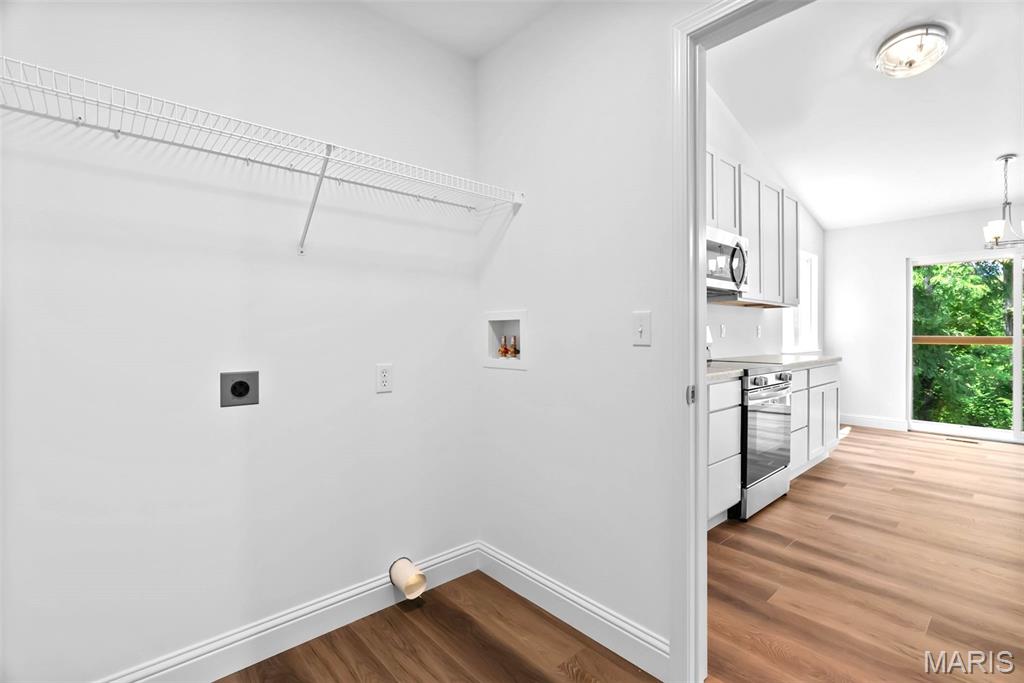 9551 Easy Street Property Photo 12