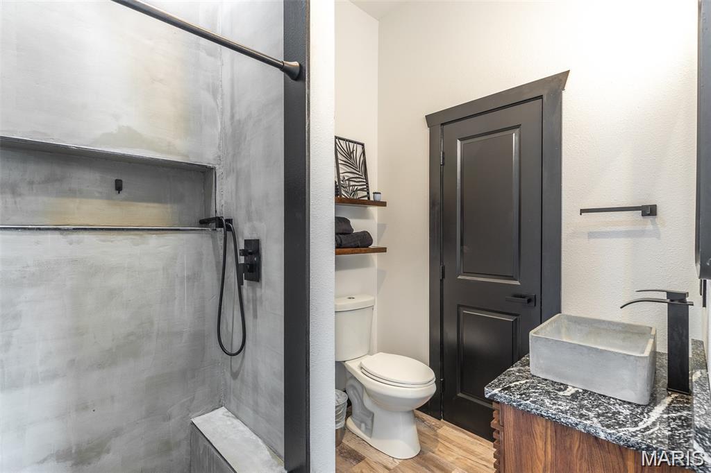 1300 River Valley Road Property Photo 15
