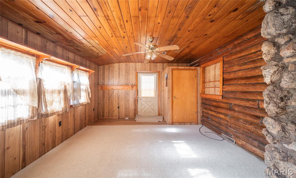 8765 Highway E Property Photo 32