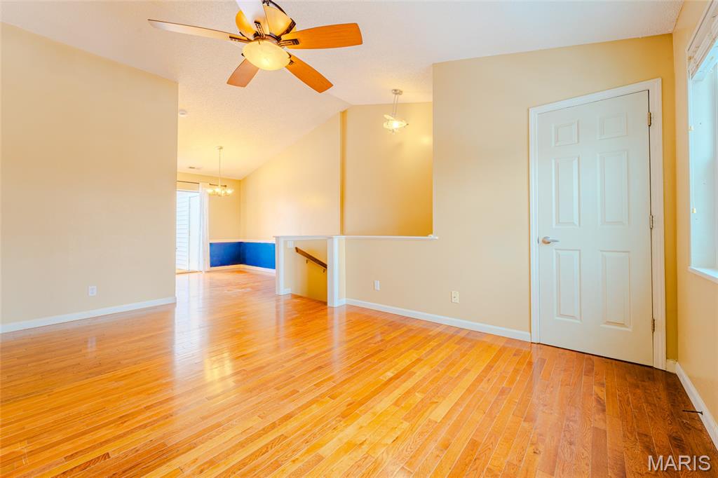 1465 Bobolink Place Property Photo 5
