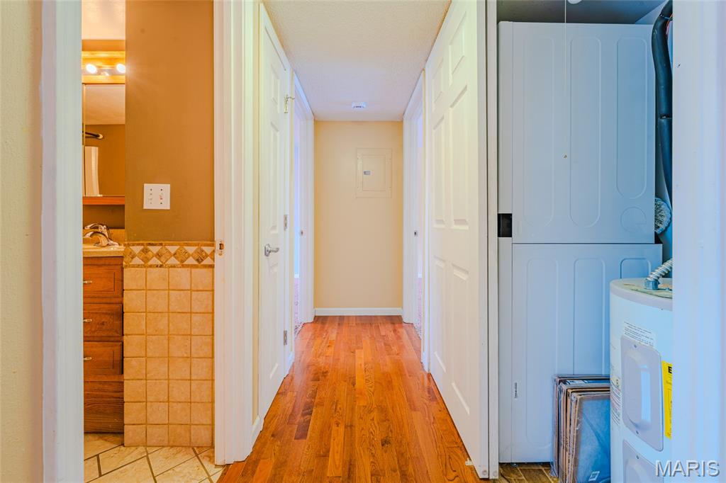 1465 Bobolink Place Property Photo 11