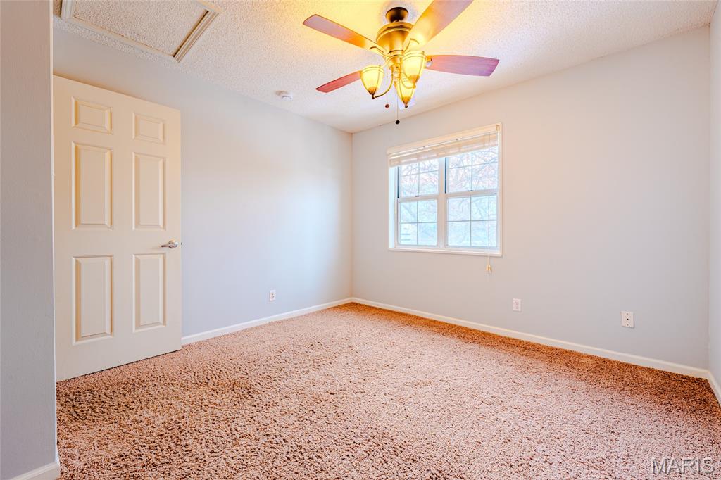 1465 Bobolink Place Property Photo 17