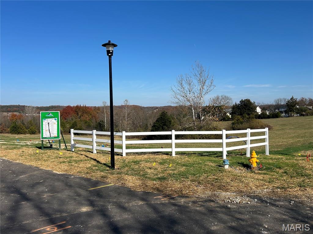 652 # 16 Highlands Court Property Photo 1