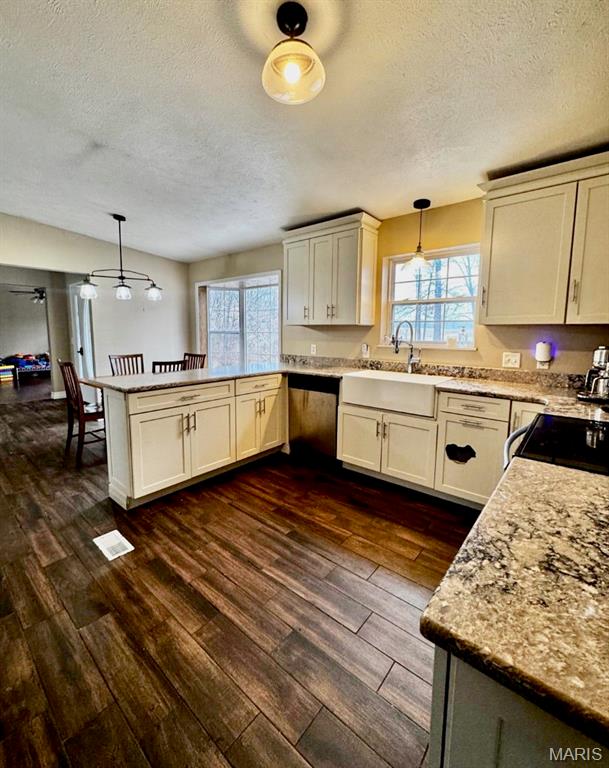 7 Denzel Drive Property Photo 16