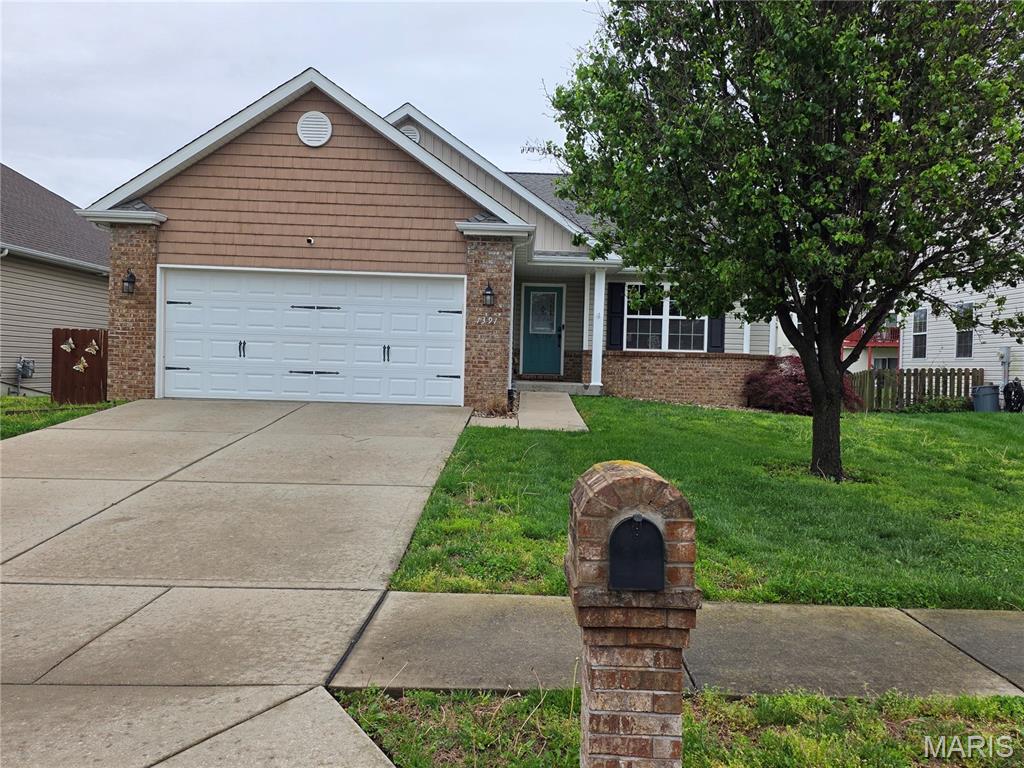 1391 Orchard Lakes Circle
