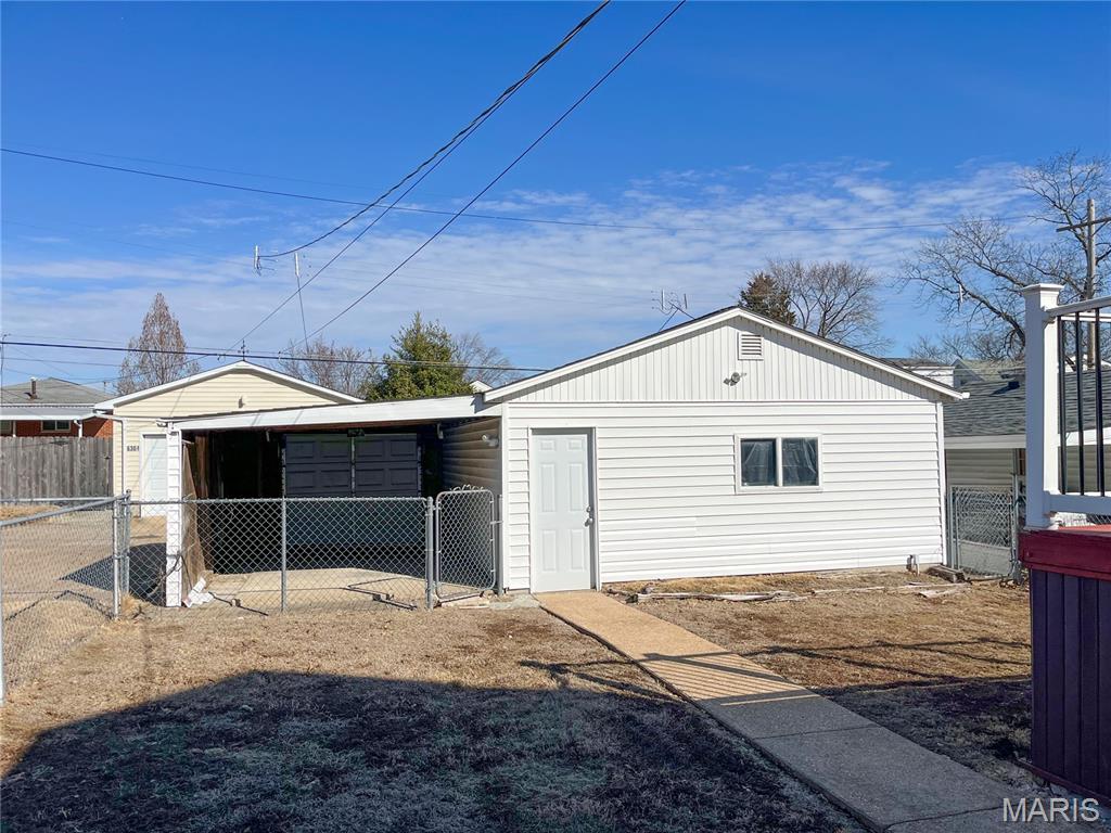6301 Marquette Avenue Property Photo 4