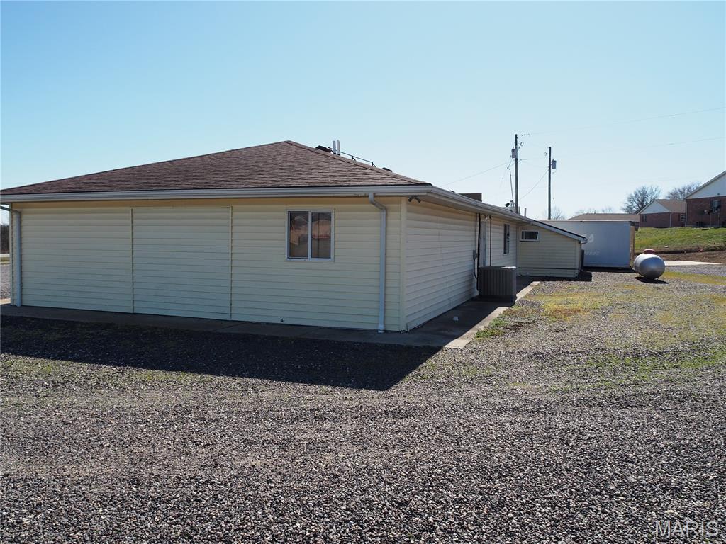 1102-1108 W Highway 28 Property Photo 16