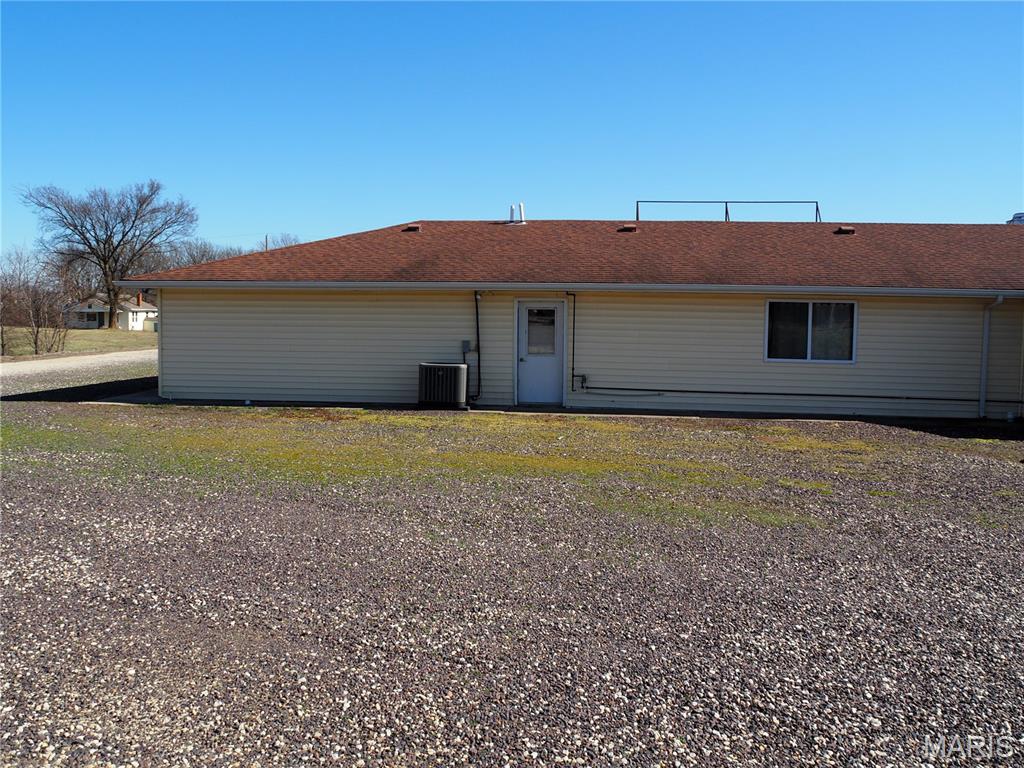 1102-1108 W Highway 28 Property Photo 17