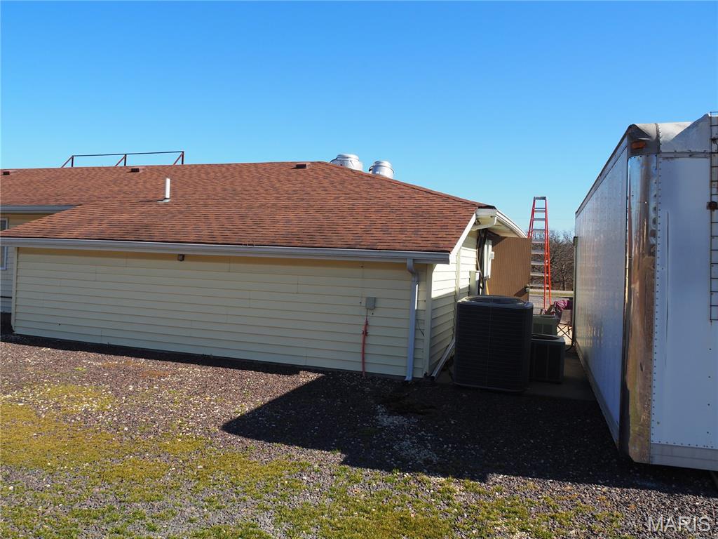 1102-1108 W Highway 28 Property Photo 19