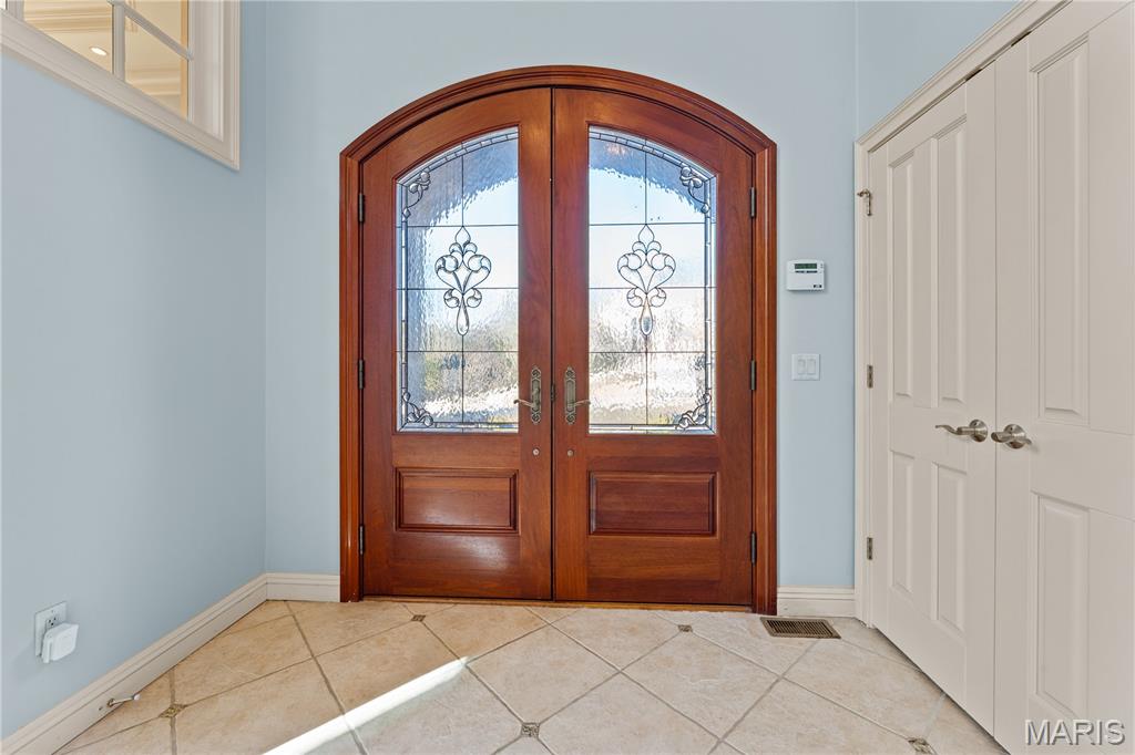 12932 Sunset Bluff Court Property Photo 4