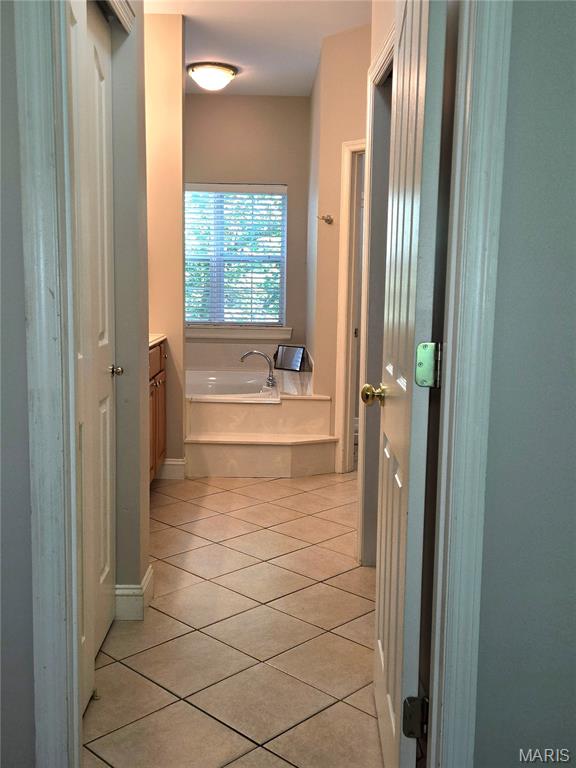 364 Whispering Forest Lane Property Photo 13