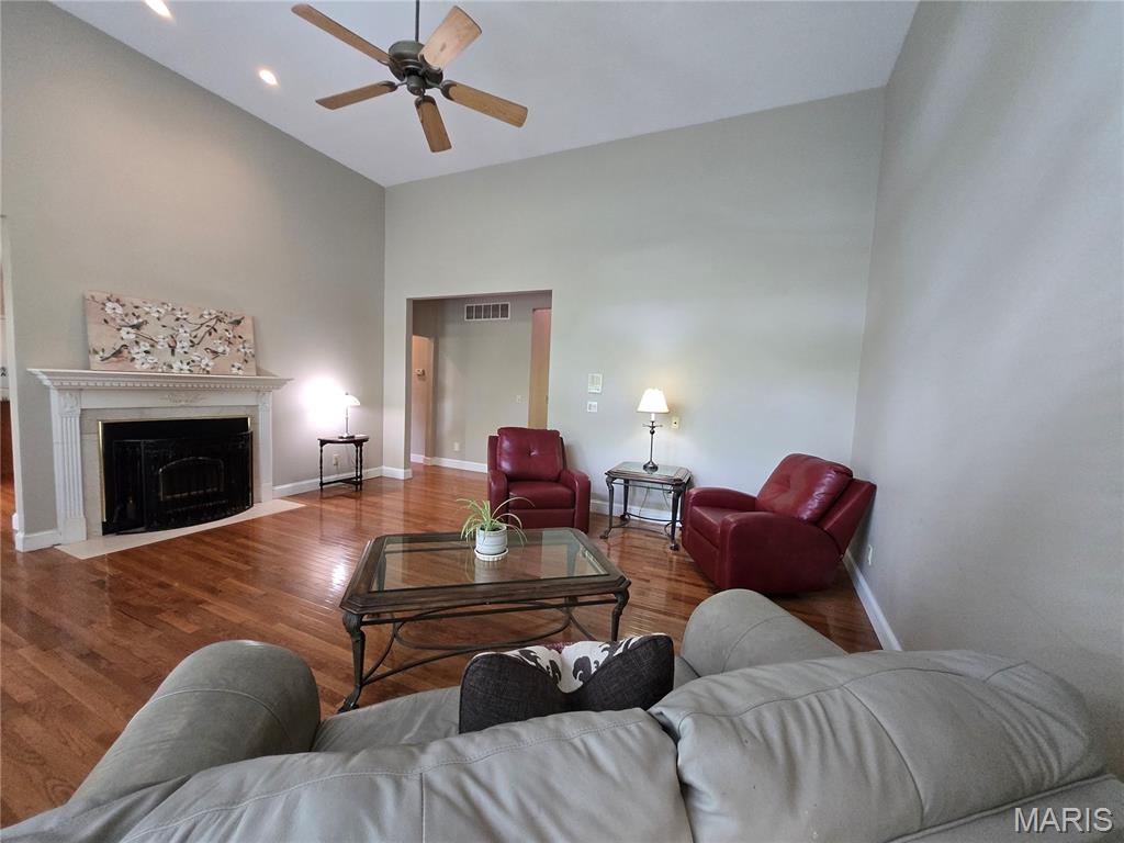 364 Whispering Forest Lane Property Photo 19