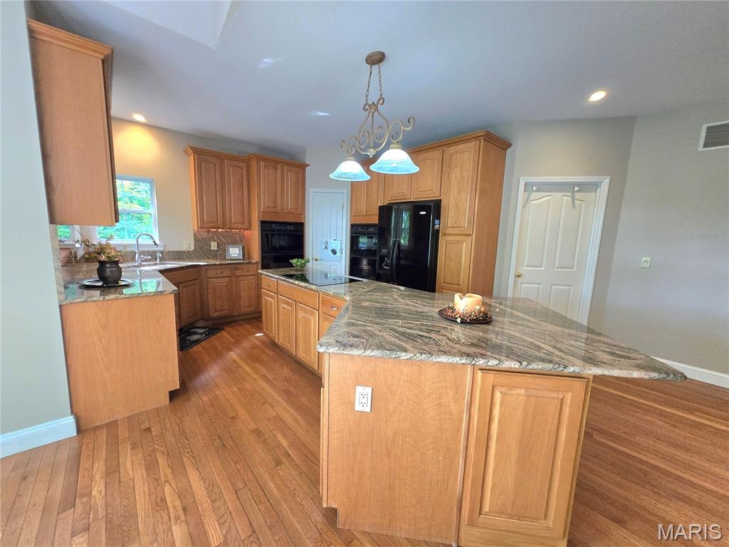 364 Whispering Forest Lane Property Photo 28