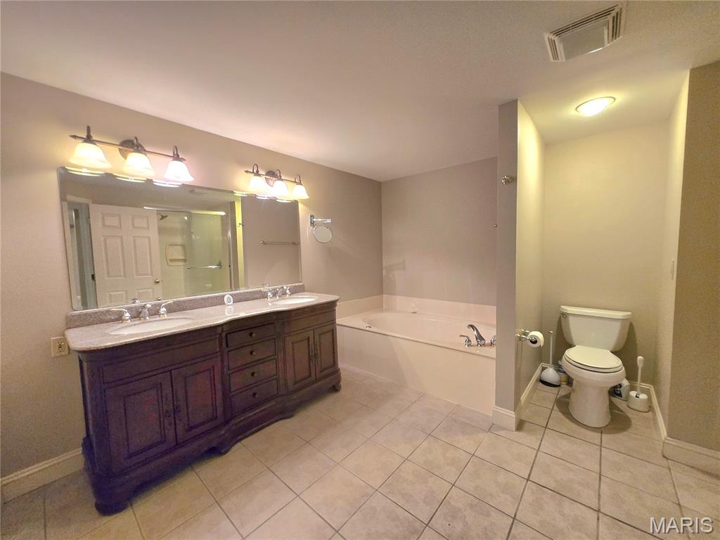 364 Whispering Forest Lane Property Photo 44