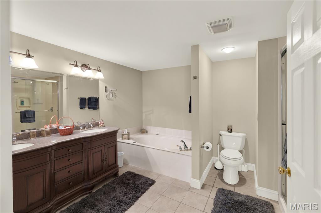 364 Whispering Forest Lane Property Photo 47
