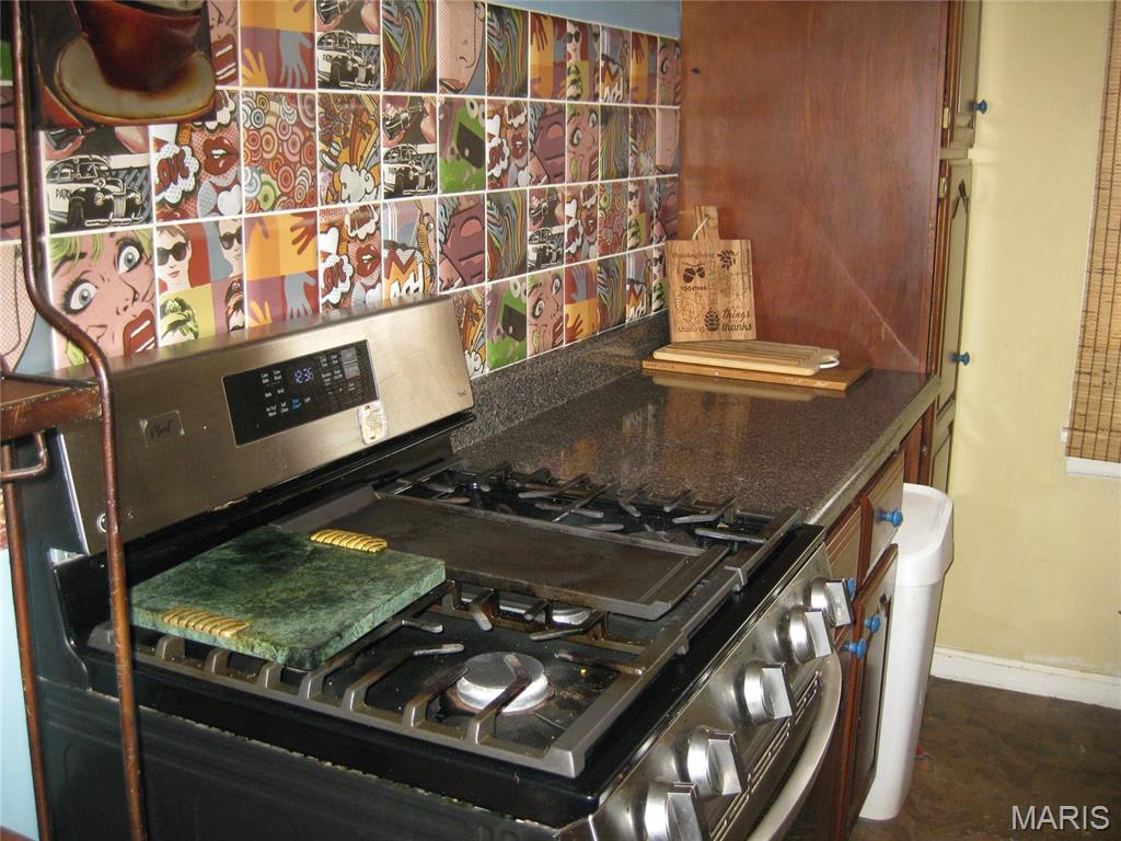 1366 Trampe Avenue Property Photo 7