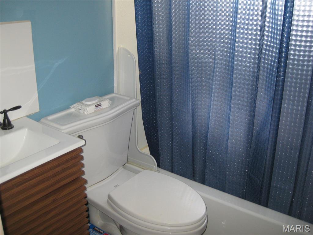 1366 Trampe Avenue Property Photo 11