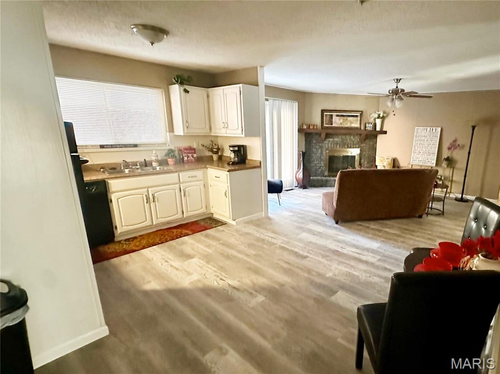 11870 Hidden Lake Drive Property Photo 6