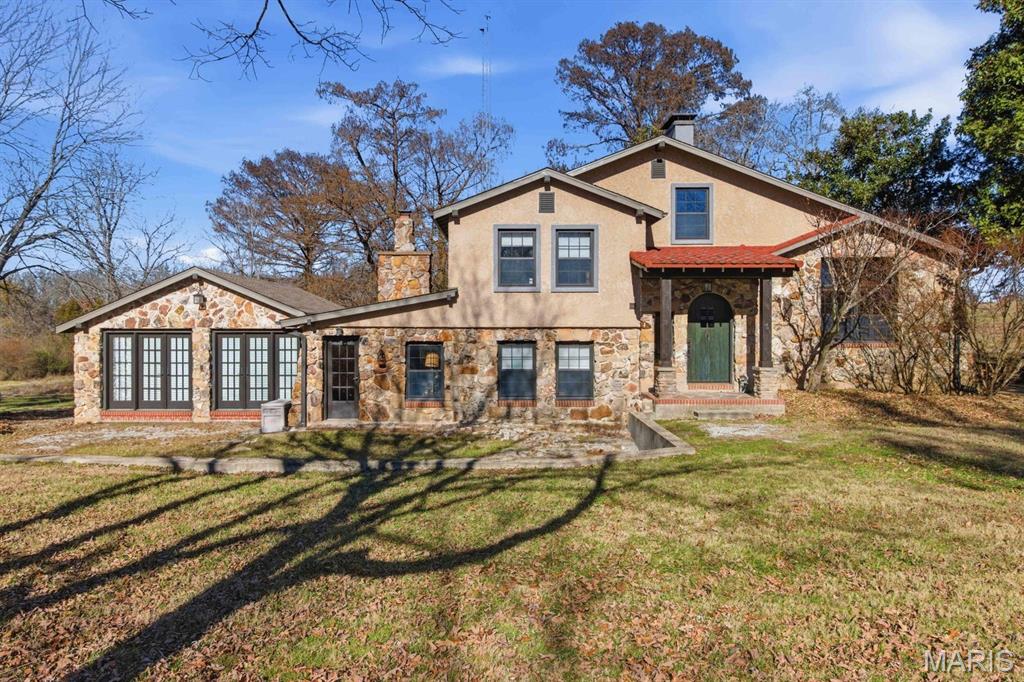 335 Westwood Drive Property Photo 1