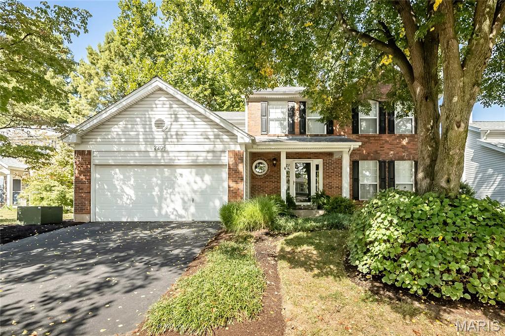 2206 Riding Spur Drive