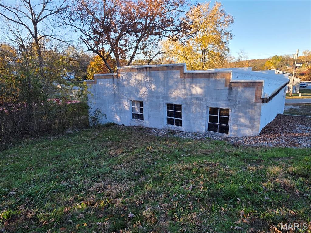 520 E Main Street Property Photo 10