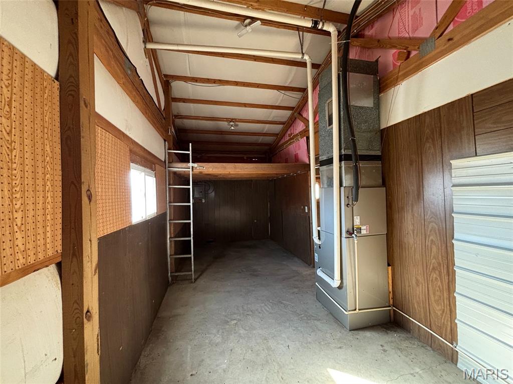 705 N Pine Street Property Photo 17