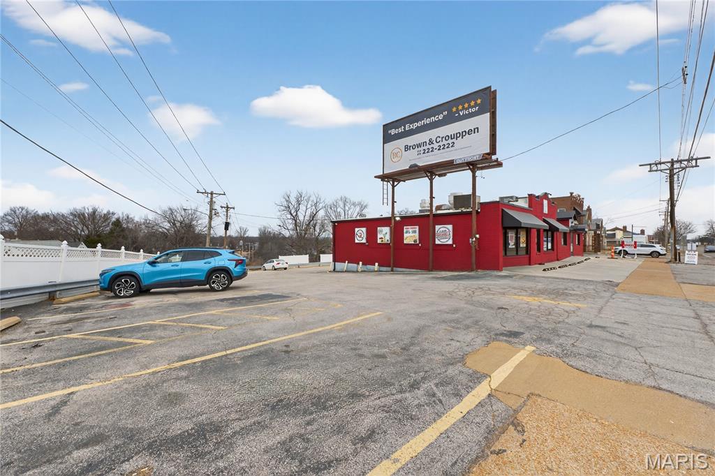 8713 Gravois Road Property Photo 7