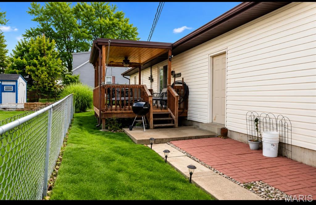 102 Laura Street Property Photo 3