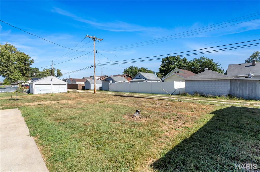 526 State Street Property Photo 35