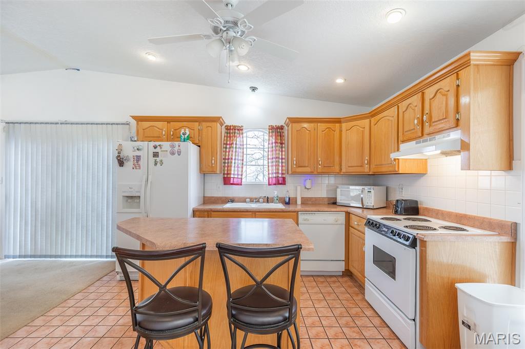 383 Red Robin Property Photo 7
