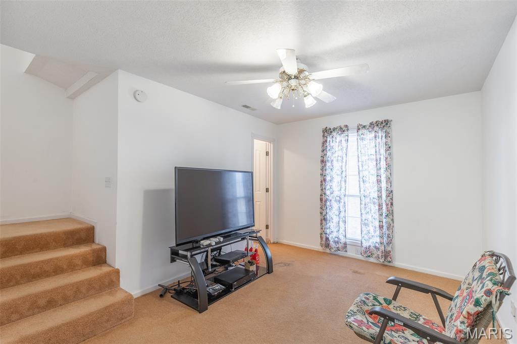 383 Red Robin Property Photo 17