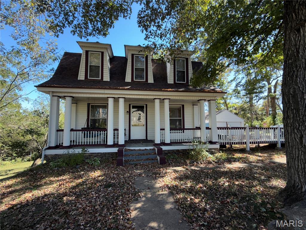 316 N College Street Property Photo 1