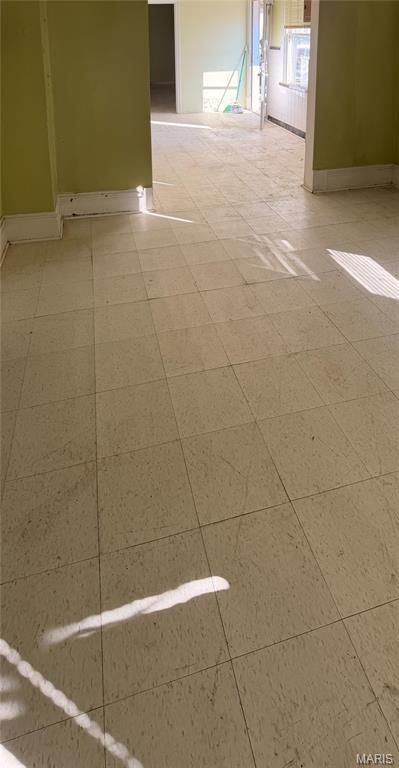 7853 Olive Boulevard Property Photo 15