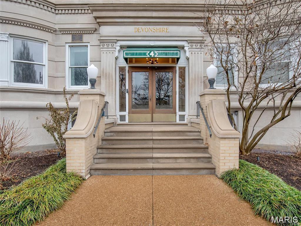 4 N Kingshighway Boulevard 4D