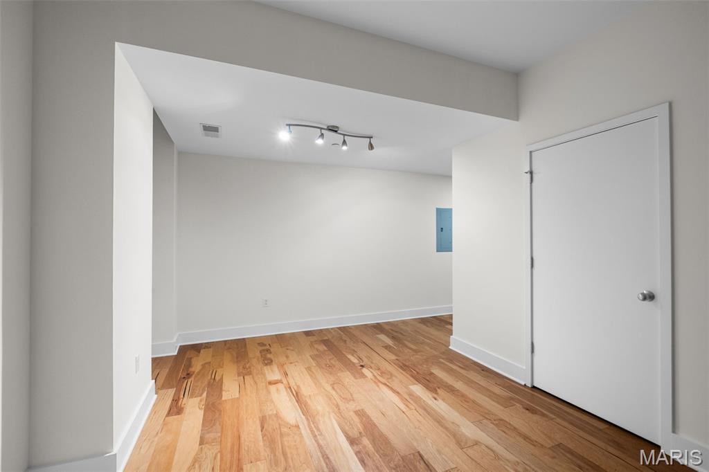 314 N Broadway 705 Property Photo 14