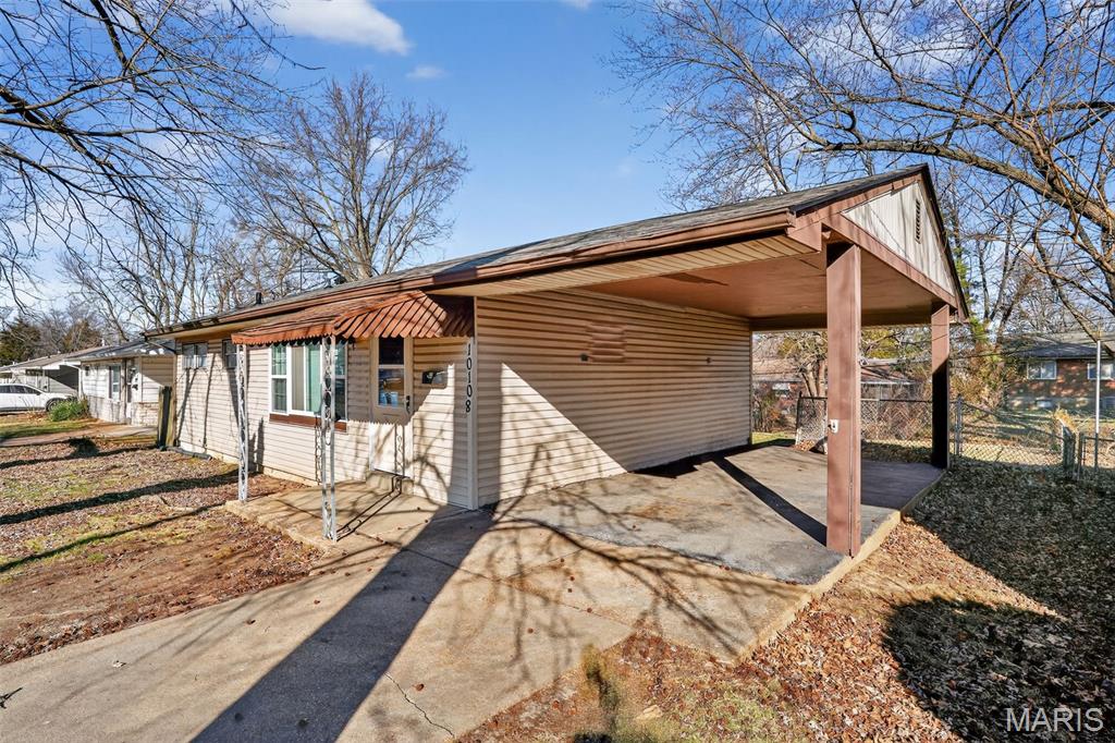 10108 Jett Drive Property Photo 1