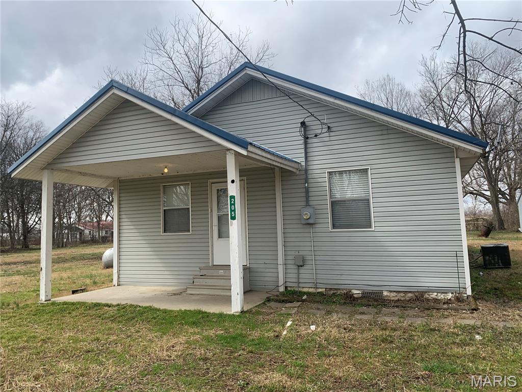 205 N Maple Street