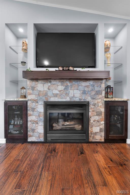 2049 Madison 208 Property Photo 19