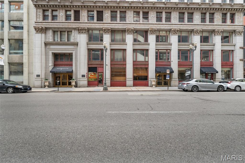 314 N Broadway 803 Property Photo 1