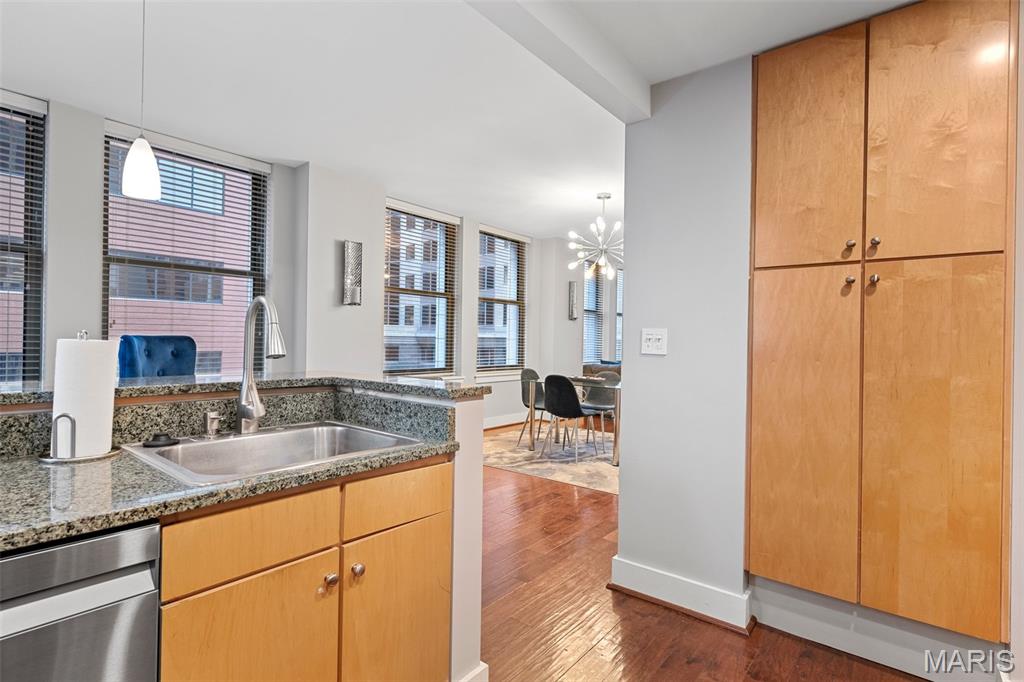 314 N Broadway 803 Property Photo 23