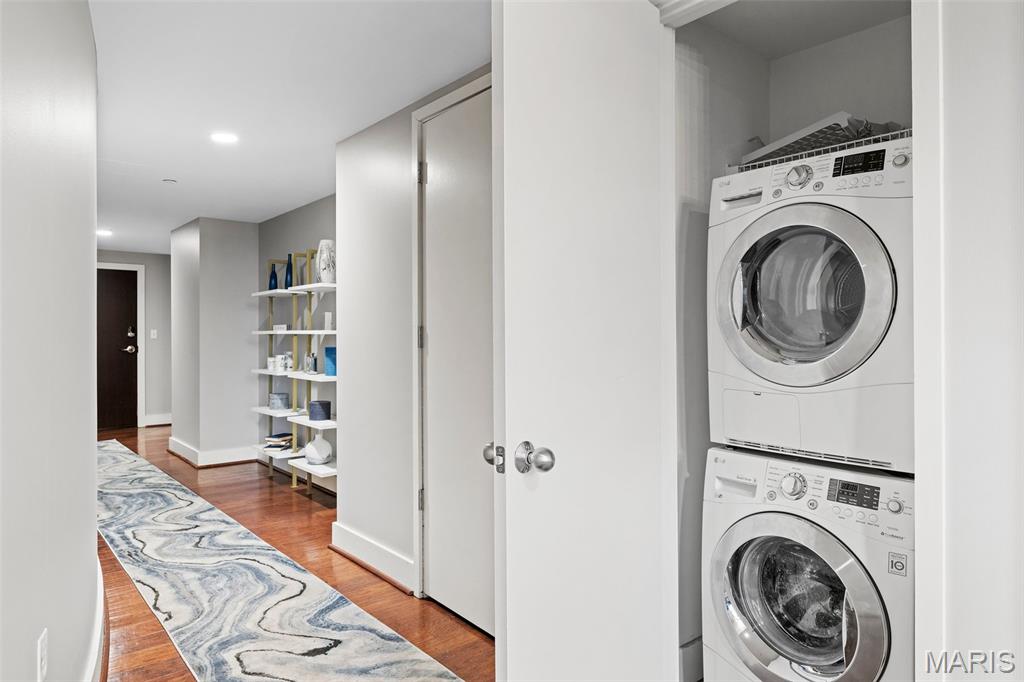314 N Broadway 803 Property Photo 25