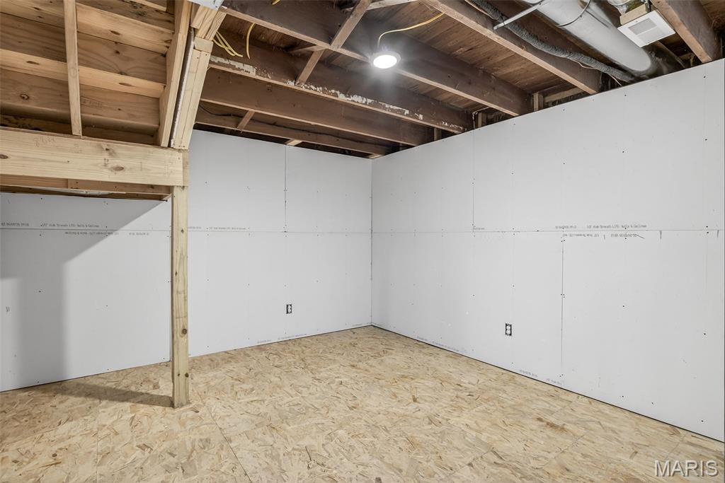 263 Jefferson Street Property Photo 55