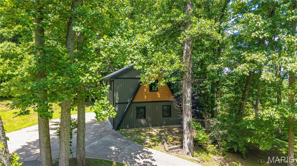 3000 Haertling Lane Property Photo 4