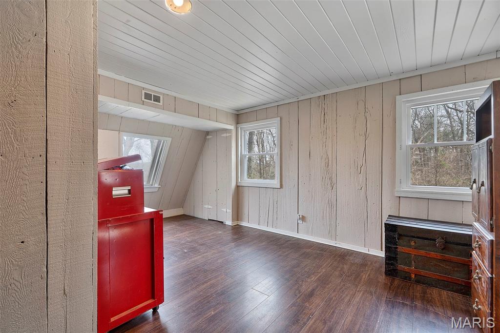 3000 Haertling Lane Property Photo 41