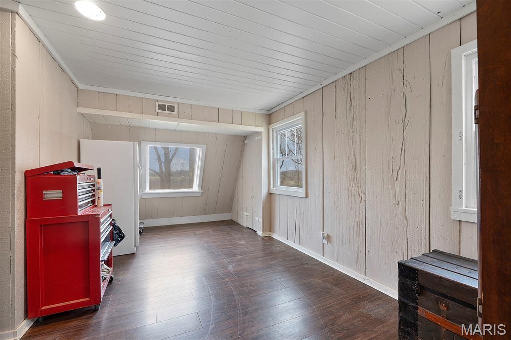 3000 Haertling Lane Property Photo 44