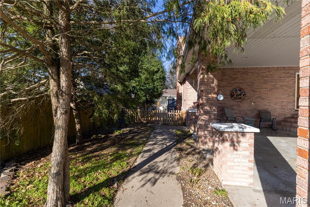 104 Willard Avenue Property Photo 3