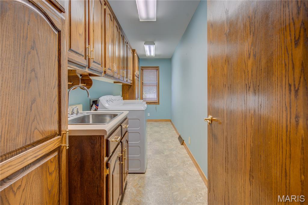 104 Willard Avenue Property Photo 24