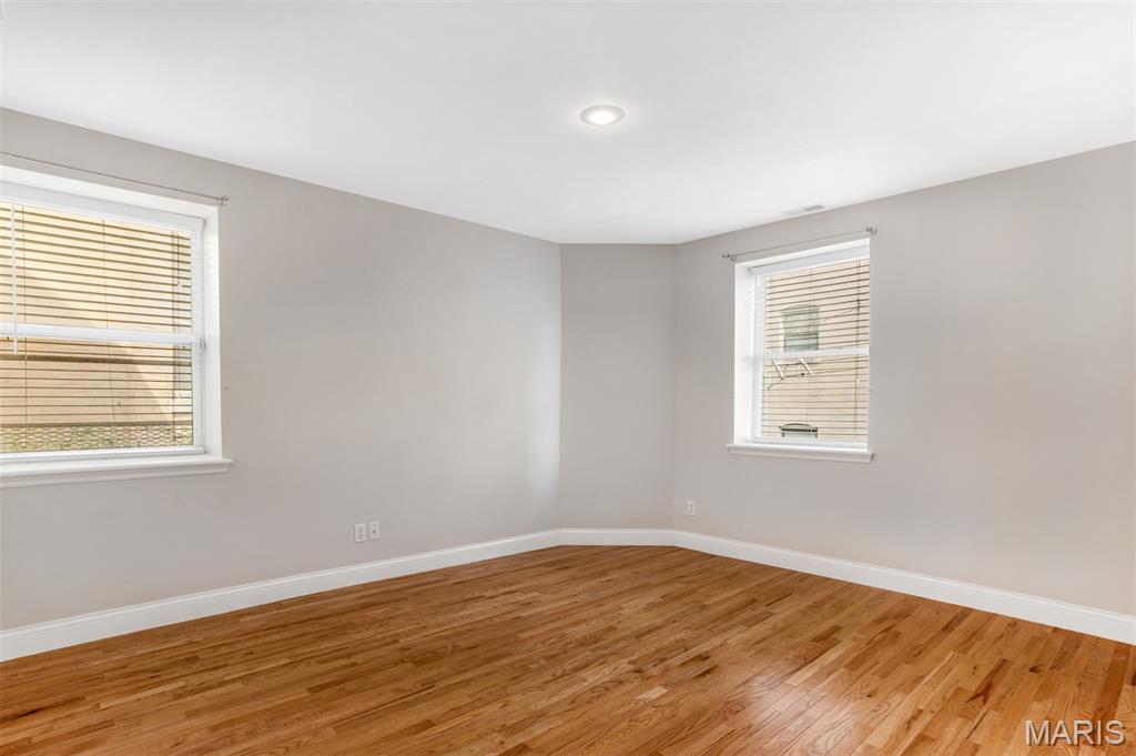 310 N Newstead Avenue Property Photo 40