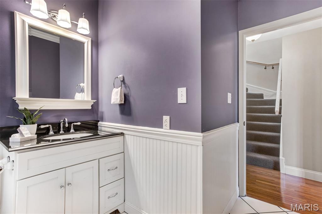 310 N Newstead Avenue Property Photo 44